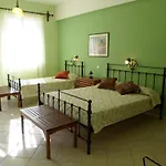 Heliovasilema Apartman *